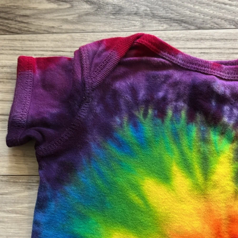 12Month Tie Dye Onesie-NWOT - Picture 2 of 5